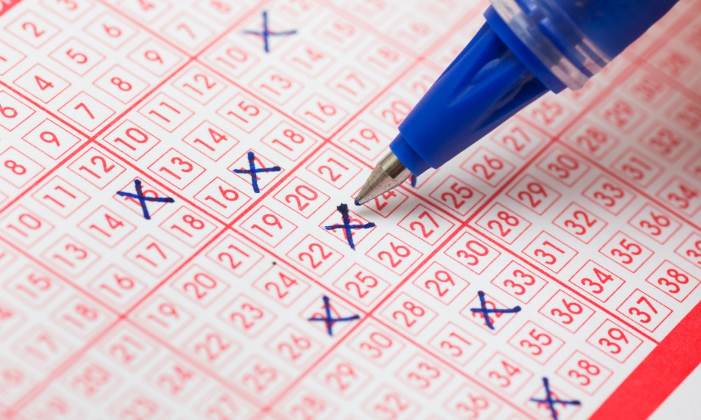 When is the best time to play online lottery games?